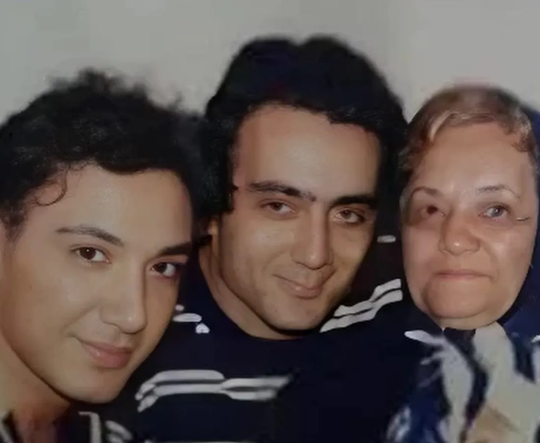 شادمهر عقیلی در کنار برادر و مادرش