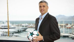 گزینه های مدیران پرسپولیس برای نشستن روی نیمکت سرخ پوشان