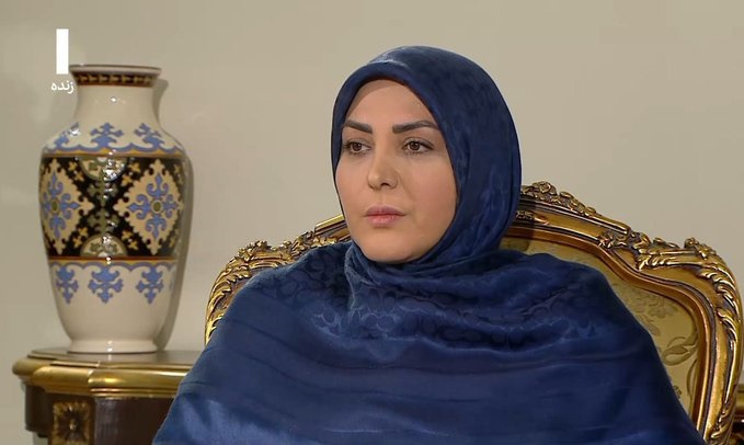 حمله کاربران به المیرا شریفی مقدم به دلیل نحوه گفتگو با مسعود پزشکیان