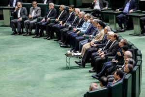 از «سرباز رادان» تا وعده‌های سرخرمن فیلترینگ؛ ضعیف‌ترین وزیران دولت پزشکیان چه کسانی هستند؟