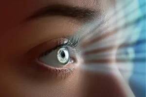 اختراع لنز تماسی عجیب توسط چینی‌ها