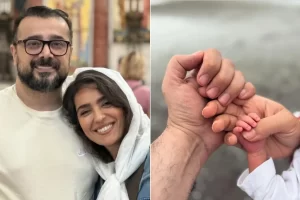 در میانه جنگ فرزند سپند امیرسلیمانی و مونا کرمی به دنیا آمد