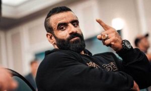 از تیزر برنامه تلویزیونی «کاپیتان» با حضور هادی چوپان و علیرضا منصوریان رونمایی شد
