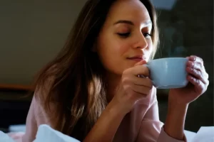 یک فنجان قهوه چگونه می‌تواند مغز را تغییر دهد