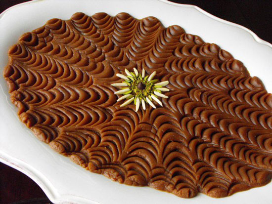 طرز تهیه حلوای سه آرد خوشمزه و مجلسی