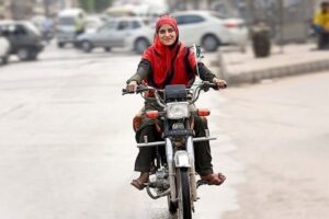 وضعیت زنان موتورسوار در خیابان‌های تهران
