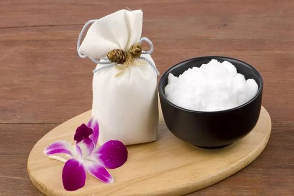 علت استفاده از کافور هنگام شستن میت چیست؟