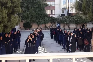 جنجال بر سر جشن بازگشایی یک دبیرستان دخترانه در یاسوج