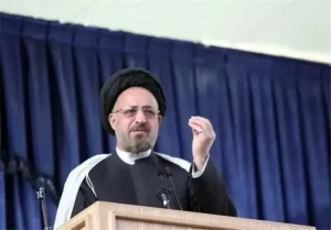 امام‌ جمعه شیراز: «مردم در زمان شاه در فقر و فلاکت بودند»