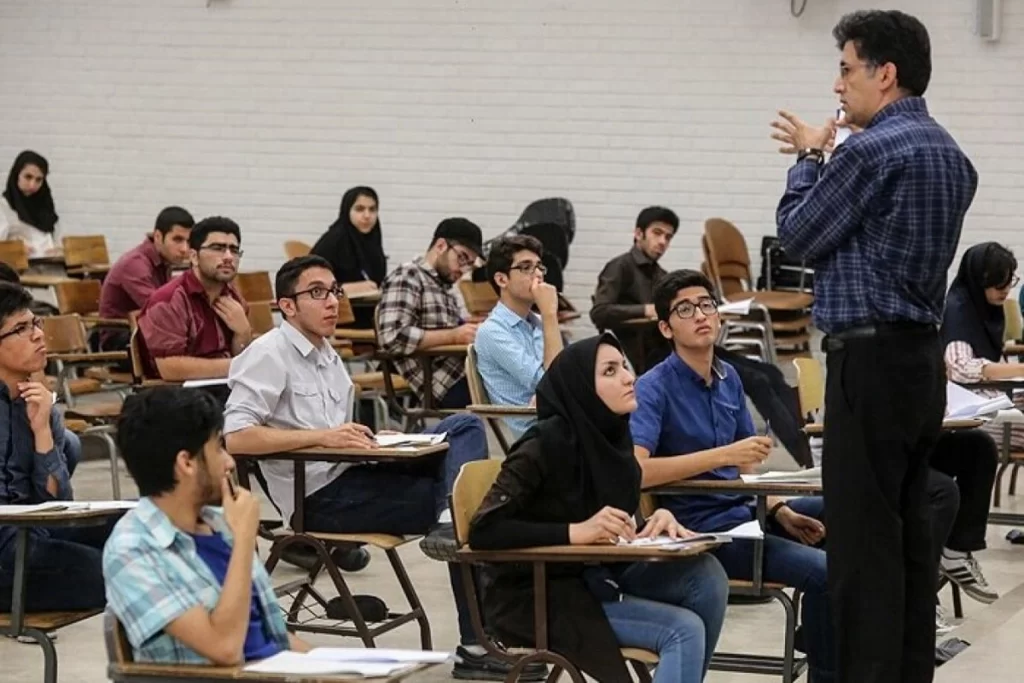 واکنش متفاوت علی شکوری‌راد به دست ندادن مسعود پزشکیان به همسر رئیس‌جمهور چین