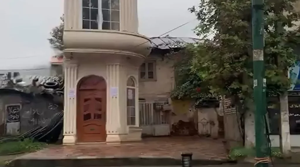 ساختمان عجیب‌وغریب ۱۲ متری در ماسال گیلان را ببینید