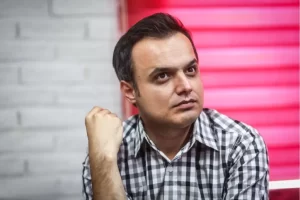 ماجرای اختلاف عادل فردوسی پور و محمدحسین میثاقی از زبان گوینده اخبار ورزشی