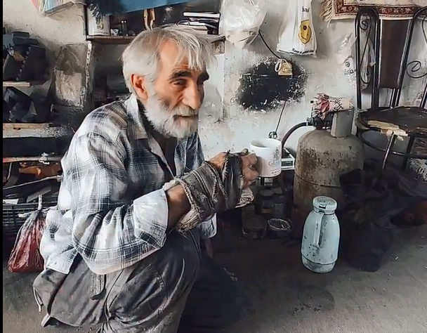 حرف‌های جالب یک پیرمرد اصفهانی در مورد مال دنیا در فضای مجازی وایرال شد