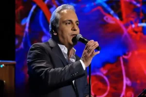 انتقاد از کنسرت مهران مدیری در دُبی