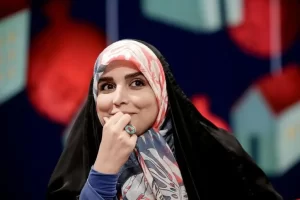 مجری صداوسیما شاعر شد