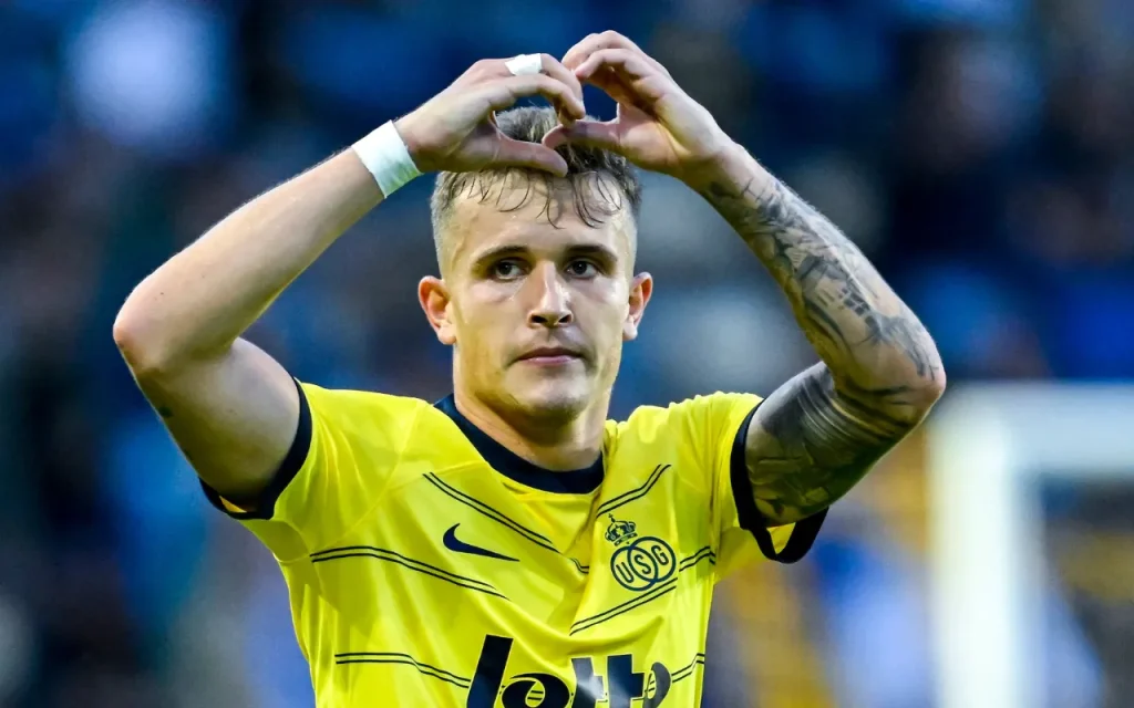 دنیس اکرت کیست؟ احتمال حضور او در ترکیب تیم ملی ایران در جام جهانی ۲۰۲۶