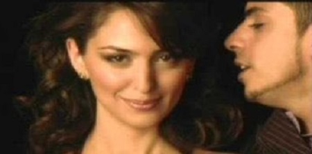 نازنین بنیادی در موزیک ویدیوی افشین