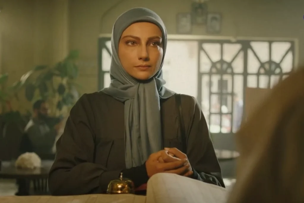 سریال «دو نیمه ماه»؛ داستانی عاشقانه در دل کشمکش‌های سیاسی