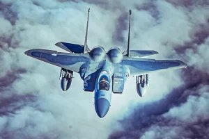 چرا نیروی هوایی ایالات متحده جنگنده F-15 Eagle را با ۵ دهه سن بازنشسته نمی‌کند؟