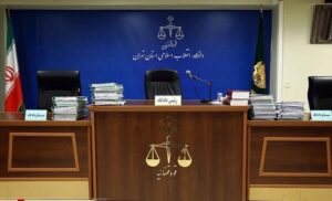 روایت غلامحسین محسنی اژه‌ای از مصادره اموال خارج‌نشینان