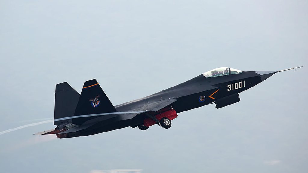 چین به طور رسمی نام جنگنده پنهانکار Shenyang J-35 را اعلام کرد