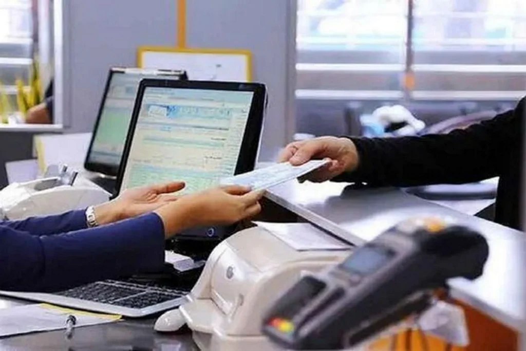 سقف پرداخت نقدی بانک‌ها حداکثر ۱۵ میلیون تومان اعلام شد