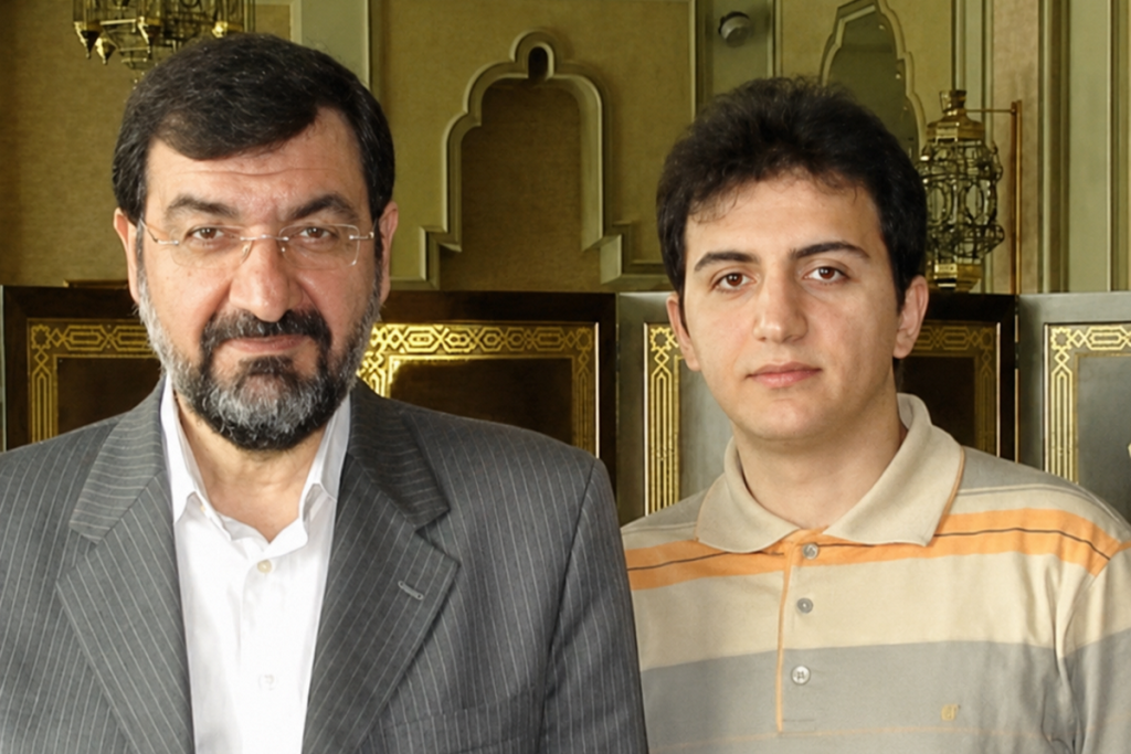 احمد رضایی میرقائد در کنار محسن رضایی