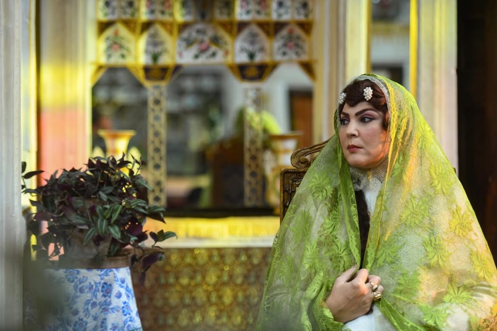 لاله اسکندری