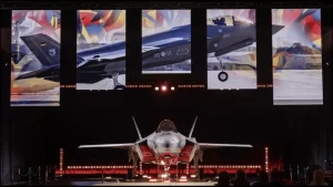 آلمان از نخستین جنگنده F-35A خود رونمایی کرد