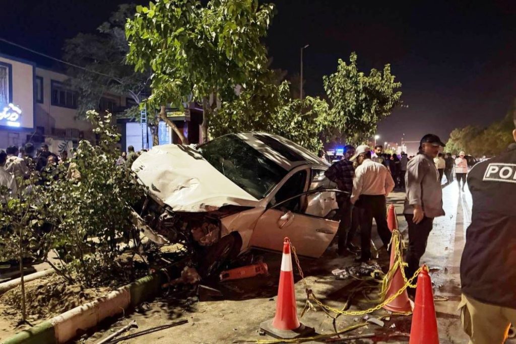 برخورد مرگبار خودرو با تجمع شبانه در مشهد؛ ۴ کشته و بیش از ۱۰ زخمی بر جای گذاشت