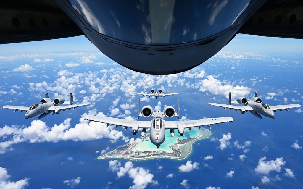 راز طراحی A-10 Warthog؛ هواپیمایی که برای زنده ماندن زیر آتش دشمن ساخته شد
