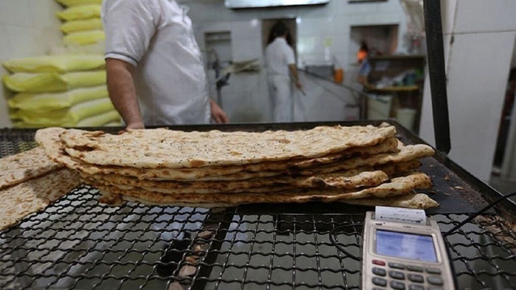 فروش وزنی نان از آبان آغاز میشود؛ سنگک در اولویت اجرای طرح جدید