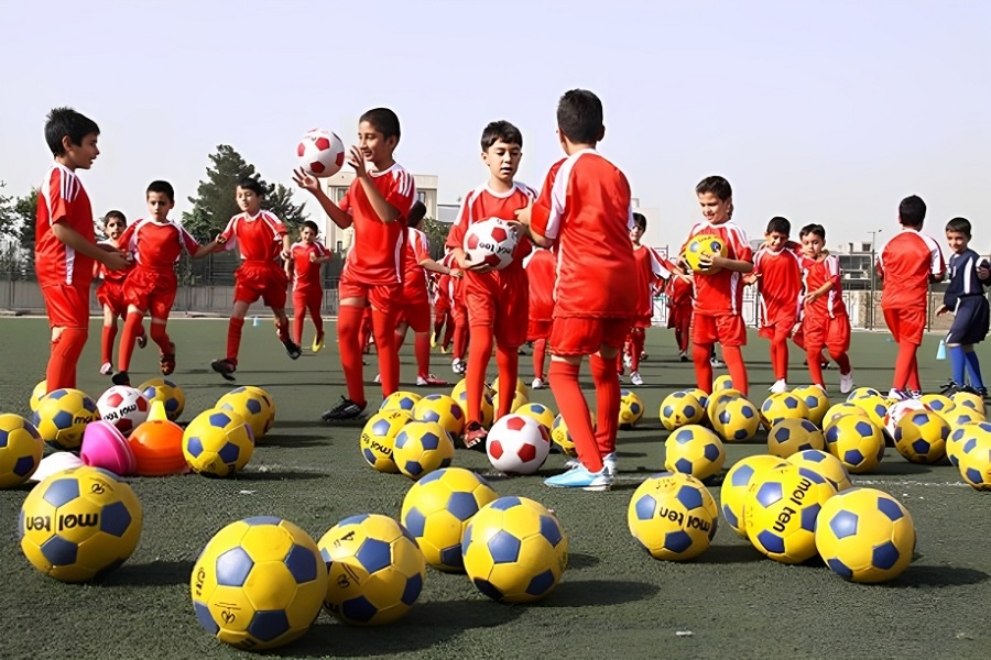 بازداشت مربی فوتبال در دیواندره به اتهام آزار جنسی کودکان